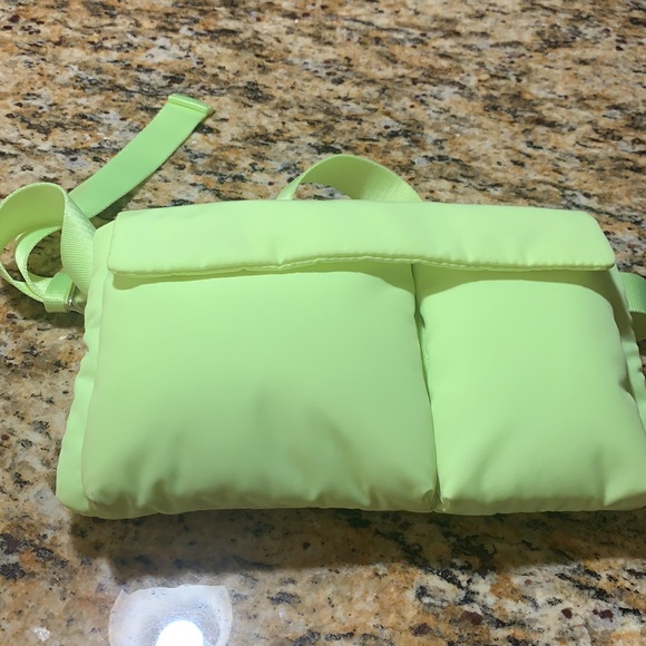 Cos travel belt bag - Picture 2 of 6